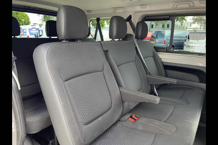 Opel Vivaro Combi 1.6 CDTI 120pk L1H1 Innovation / 8 persoons / vaste prijs rijklaar € 21.950 marge / vrij van btw / euro 6 diesel / airco / cruise / camera / trekhaak / metallic lak / lichtmetalen velgen