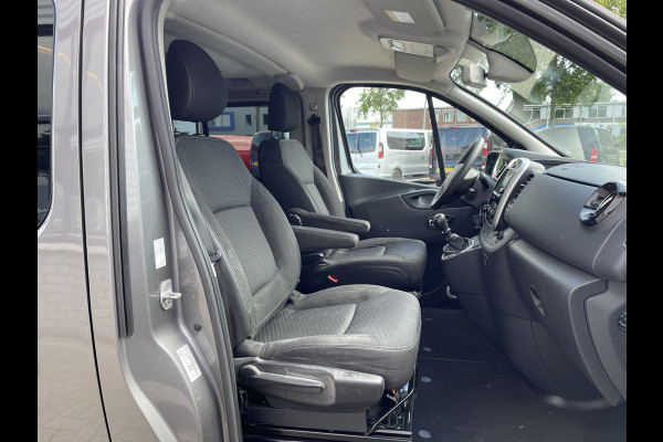 Opel Vivaro Combi 1.6 CDTI 120pk L1H1 Innovation / 8 persoons / vaste prijs rijklaar € 21.950 marge / vrij van btw / euro 6 diesel / airco / cruise / camera / trekhaak / metallic lak / lichtmetalen velgen