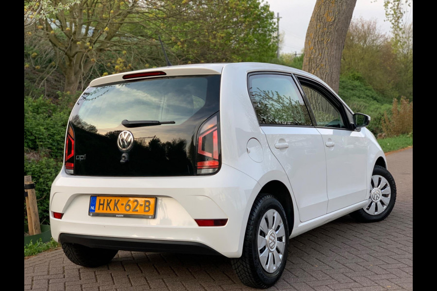 Volkswagen up! 1.0 BMT move up! 5 DEURS AIRCO LUXE 2018 ! ! ! NIEUWE APK !