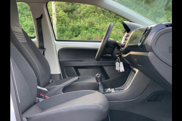 Volkswagen up! 1.0 BMT move up! 5 DEURS AIRCO LUXE 2018 ! ! ! NIEUWE APK !