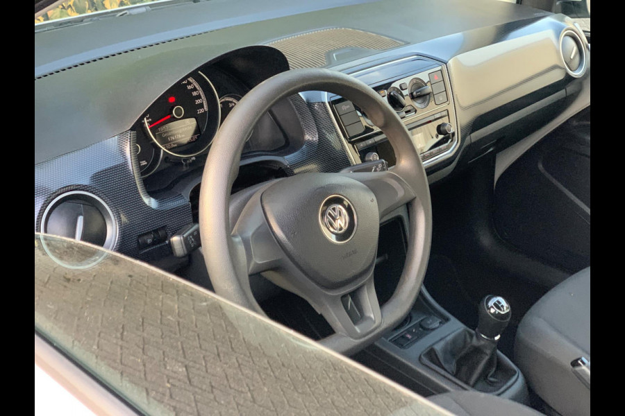 Volkswagen up! 1.0 BMT move up! 5 DEURS AIRCO LUXE 2018 ! ! ! NIEUWE APK !