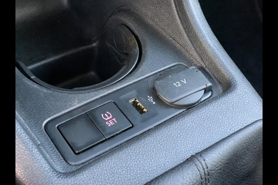 Volkswagen up! 1.0 BMT move up! 5 DEURS AIRCO LUXE 2018 ! ! ! NIEUWE APK !