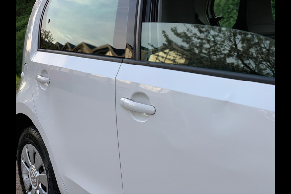 Volkswagen up! 1.0 BMT move up! 5 DEURS AIRCO LUXE 2018 ! ! ! NIEUWE APK !