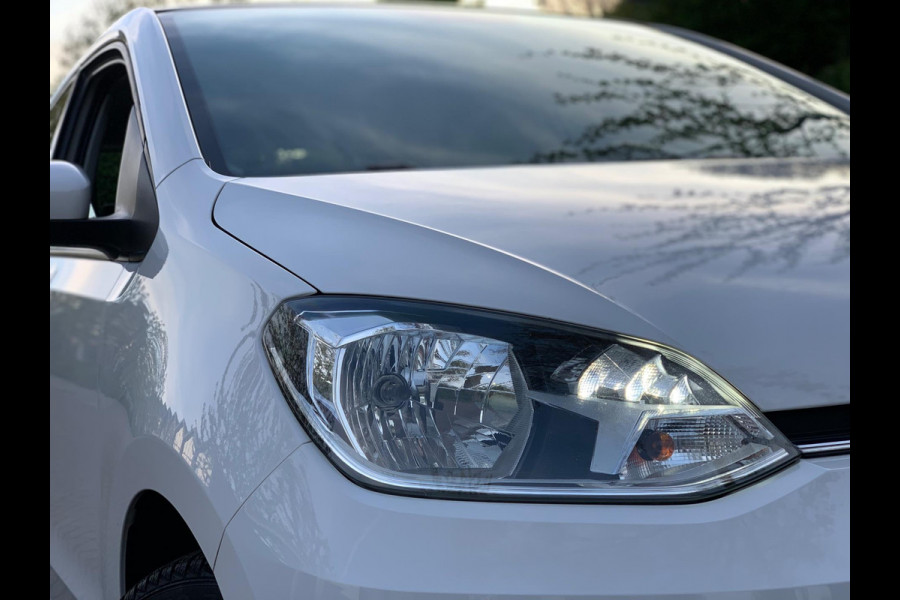 Volkswagen up! 1.0 BMT move up! 5 DEURS AIRCO LUXE 2018 ! ! ! NIEUWE APK !