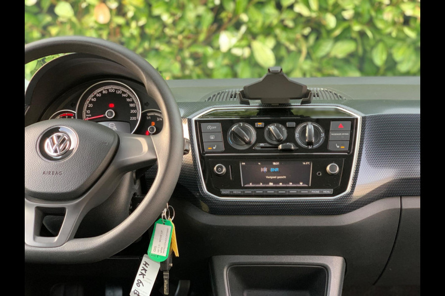 Volkswagen up! 1.0 BMT move up! 5 DEURS AIRCO LUXE 2018 ! ! ! NIEUWE APK !