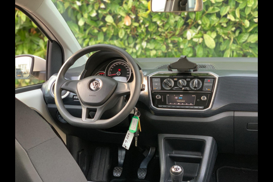 Volkswagen up! 1.0 BMT move up! 5 DEURS AIRCO LUXE 2018 ! ! ! NIEUWE APK !