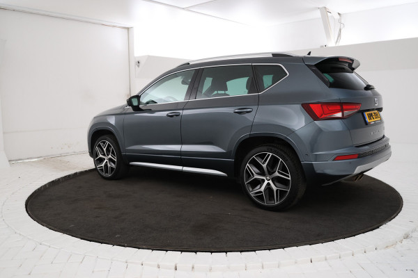 Seat Ateca 1.5 TSI FR Business Intense Black FR, LEER, Cruise Control, Panoramadak, Parkeer Sensoren