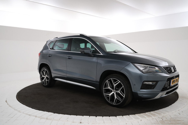 Seat Ateca 1.5 TSI FR Business Intense Black FR, LEER, Cruise Control, Panoramadak, Parkeer Sensoren