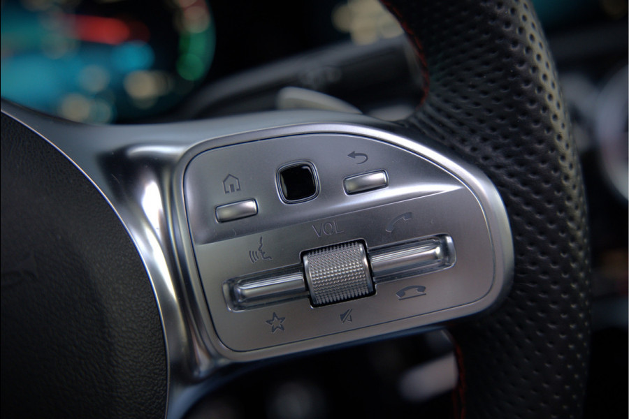 Mercedes-Benz CLA-Klasse Shooting Brake 250 e AMG Line | Panoramadak | Stoelverwarming | Cruise Control | Camera | Apple Carplay | Ambiance Verlichting | Night Pakket | Keyless | Dealer Onderhouden | Dodehoekdetectie
