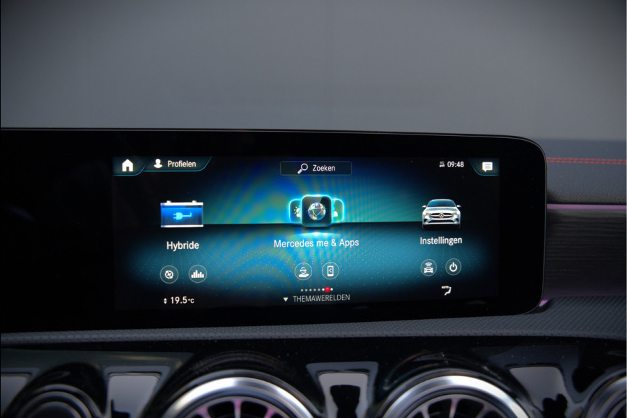 Mercedes-Benz CLA-Klasse Shooting Brake 250 e AMG Line | Panoramadak | Stoelverwarming | Cruise Control | Camera | Apple Carplay | Ambiance Verlichting | Night Pakket | Keyless | Dealer Onderhouden | Dodehoekdetectie