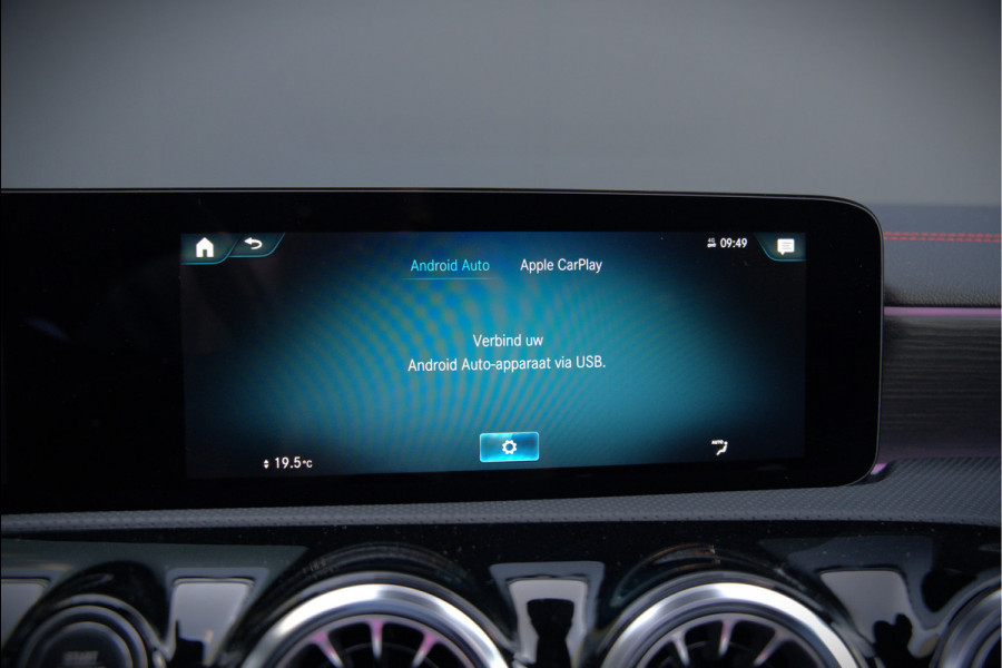 Mercedes-Benz CLA-Klasse Shooting Brake 250 e AMG Line | Panoramadak | Stoelverwarming | Cruise Control | Camera | Apple Carplay | Ambiance Verlichting | Night Pakket | Keyless | Dealer Onderhouden | Dodehoekdetectie