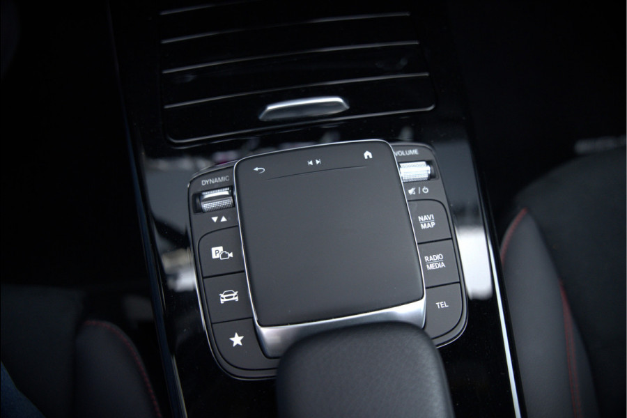 Mercedes-Benz CLA-Klasse Shooting Brake 250 e AMG Line | Panoramadak | Stoelverwarming | Cruise Control | Camera | Apple Carplay | Ambiance Verlichting | Night Pakket | Keyless | Dealer Onderhouden | Dodehoekdetectie