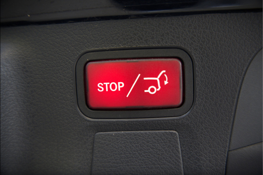 Mercedes-Benz CLA-Klasse Shooting Brake 250 e AMG Line | Panoramadak | Stoelverwarming | Cruise Control | Camera | Apple Carplay | Ambiance Verlichting | Night Pakket | Keyless | Dealer Onderhouden | Dodehoekdetectie