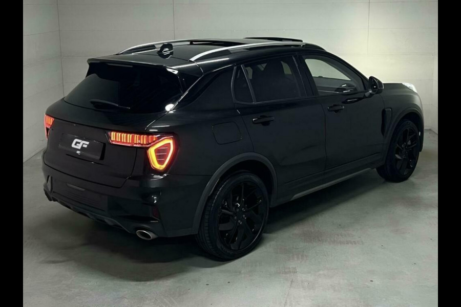 Lynk & Co 01 1.5 Plug-in Black Edition Sfeerver. Pano NAP