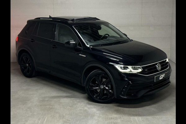 Volkswagen Tiguan 1.5 TSI R-Line Black Style Pano H/K NAP