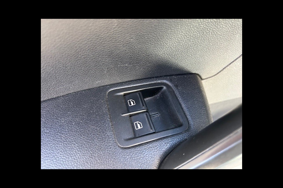 Volkswagen Caddy 1.4 TGI L2H1 EcoFuel Maxi Comfortline AIRCO I MULTIMEDIA I CRUISE CONTROL I 1e EIGENAAR I COMPLETE ONDERHOUDSHISTORIE 220 VOLT IS TALLATIE MET INVERTER