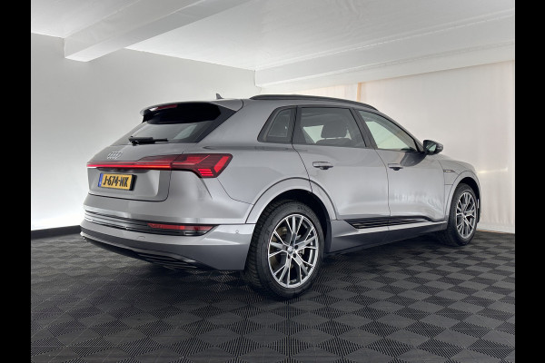 Audi e-tron 50 quattro Business edition Plus 71 kWh [ 3-Fase ] (INCL.BTW) *PANO | LEATHER-ALCANTARA | FULL-LED | MEMORY-PACK | DIGI-COCKPIT | CAMERA | DAB+ | KEYLESS | NAVI-FULLMAP | SPORT-SEATS*