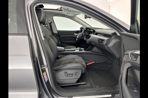 Audi e-tron 50 quattro Business edition Plus 71 kWh [ 3-Fase ] (INCL.BTW) *PANO | LEATHER-ALCANTARA | FULL-LED | MEMORY-PACK | DIGI-COCKPIT | CAMERA | DAB+ | KEYLESS | NAVI-FULLMAP | SPORT-SEATS*