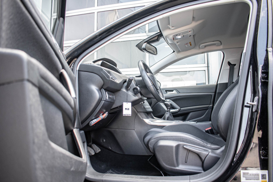 Peugeot 308 SW 1.2 PureTech Blue Lease Allure
