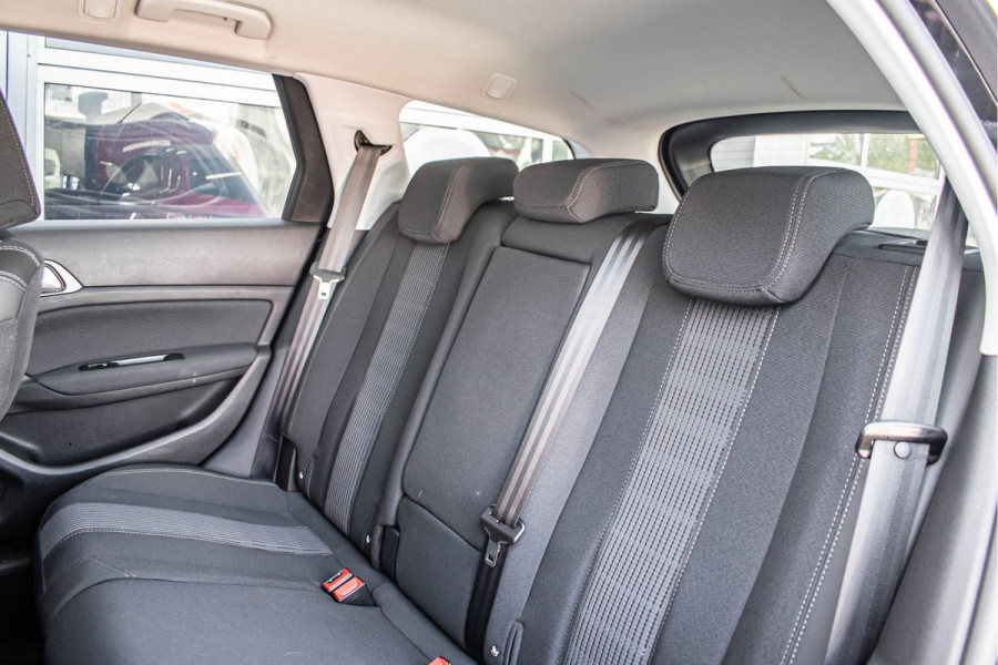Peugeot 308 SW 1.2 PureTech Blue Lease Allure