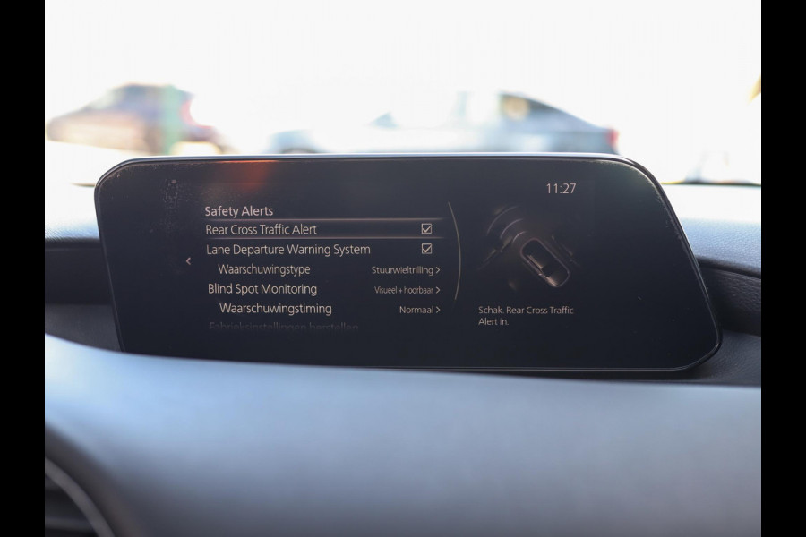 Mazda 3 2.0 e-SkyActiv-G M Hybrid 122 Comfort Bose | Camera | Memory | Trekhaak | ACC | Stoel/Stuurverw.