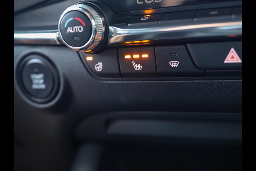 Mazda 3 2.0 e-SkyActiv-G M Hybrid 122 Comfort Bose | Camera | Memory | Trekhaak | ACC | Stoel/Stuurverw.