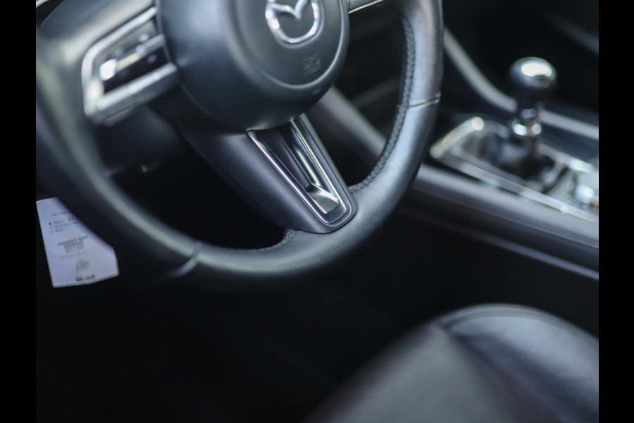 Mazda 3 2.0 e-SkyActiv-G M Hybrid 122 Comfort Bose | Camera | Memory | Trekhaak | ACC | Stoel/Stuurverw.