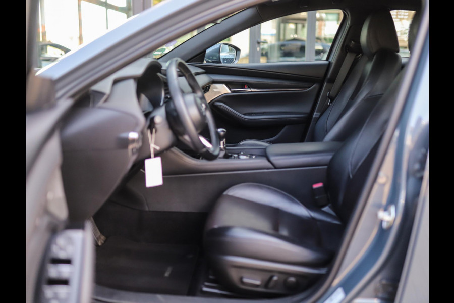 Mazda 3 2.0 e-SkyActiv-G M Hybrid 122 Comfort Bose | Camera | Memory | Trekhaak | ACC | Stoel/Stuurverw.