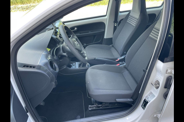 Volkswagen up! 1.0 BMT move up! Executive Edition