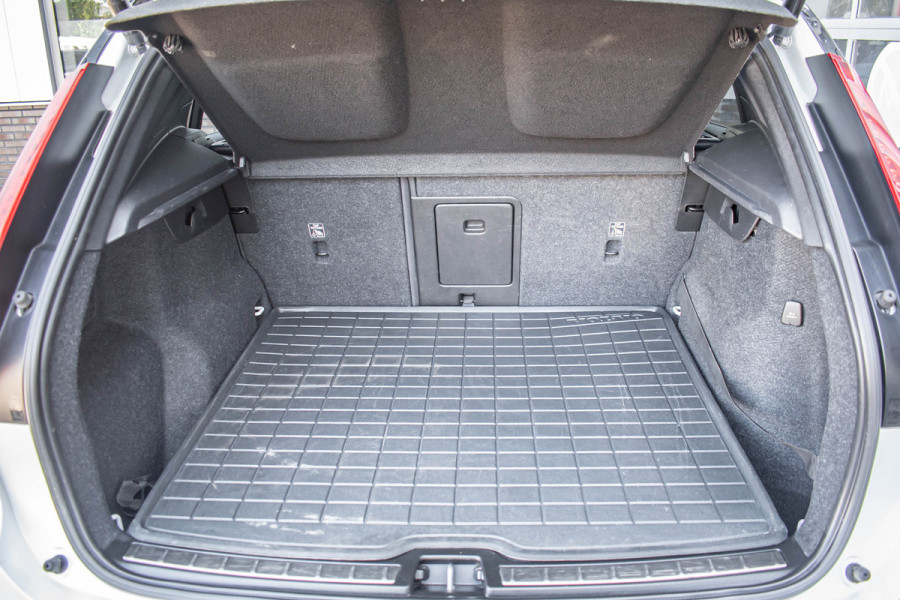 Volvo XC40 1.5 T5 Recharge R-Design