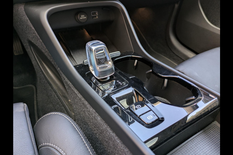 Volvo XC40 1.5 T5 Plug-in Hybrid Ultimate Dark|Panodak|Pilot-Assist|Harman/Kardon|Memory|360-Camera