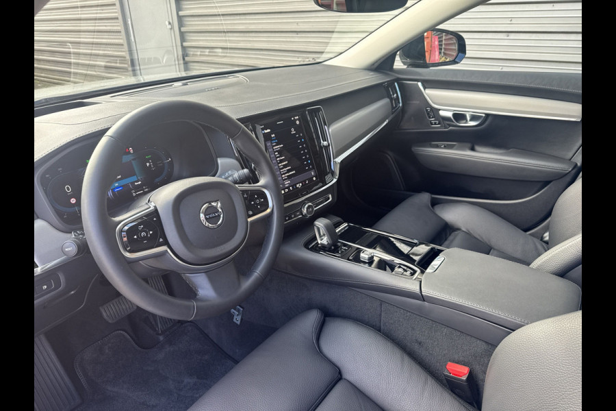 Volvo V90 2.0 T6 Plug-in hybrid AWD Ultra Dark / Head-Up / Schuif/kanteldak / Trekhaak / Blis / 360 Camera /