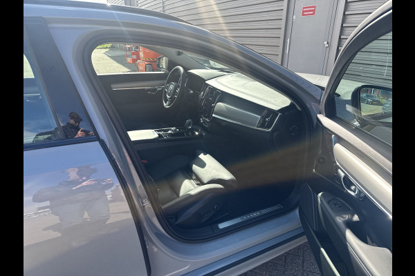 Volvo V90 2.0 T6 Plug-in hybrid AWD Ultra Dark / Head-Up / Schuif/kanteldak / Trekhaak / Blis / 360 Camera /