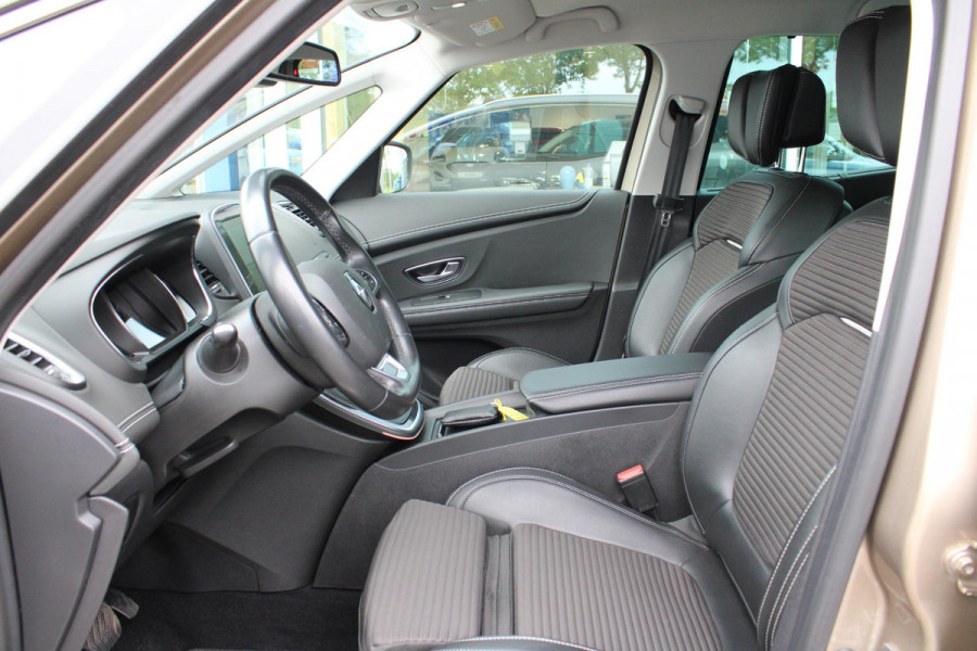 Renault Grand Scénic 1.3 TCe Bose Automaat | BOSE | 5 Pers | Trekhaak | AGR-Stoelen | Climate Control | Cruise Control |