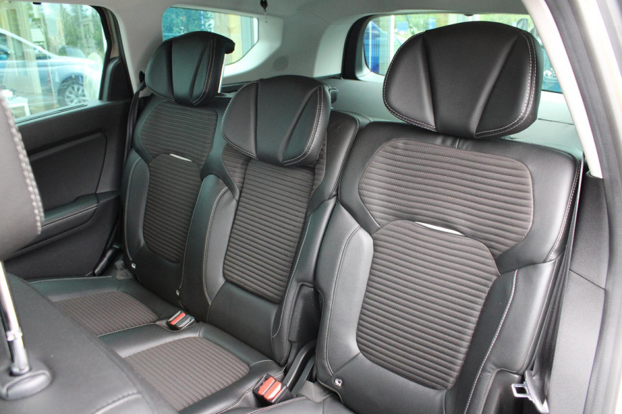 Renault Grand Scénic 1.3 TCe Bose Automaat | BOSE | 5 Pers | Trekhaak | AGR-Stoelen | Climate Control | Cruise Control |