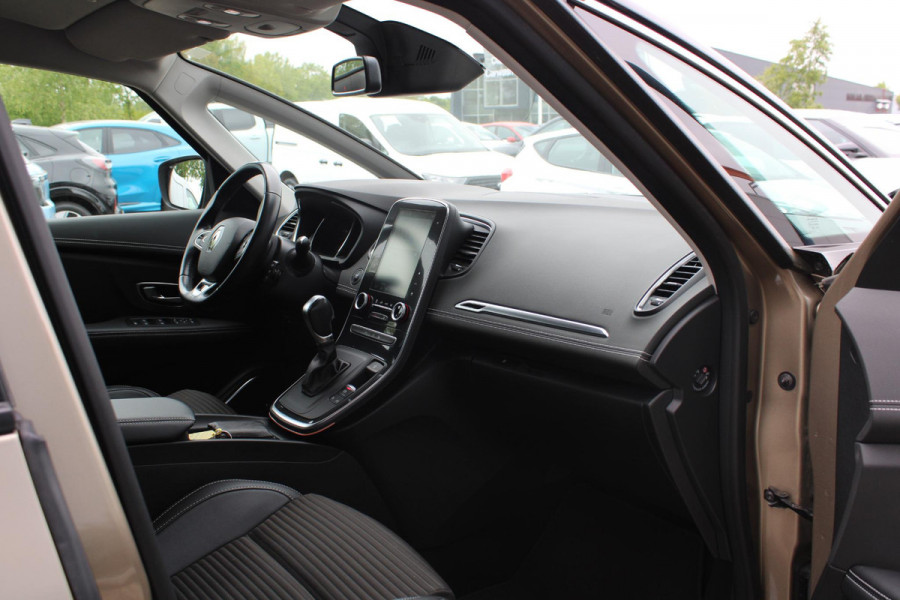 Renault Grand Scénic 1.3 TCe Bose Automaat | BOSE | 5 Pers | Trekhaak | AGR-Stoelen | Climate Control | Cruise Control |
