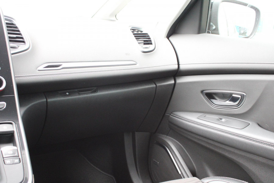 Renault Grand Scénic 1.3 TCe Bose Automaat | BOSE | 5 Pers | Trekhaak | AGR-Stoelen | Climate Control | Cruise Control |