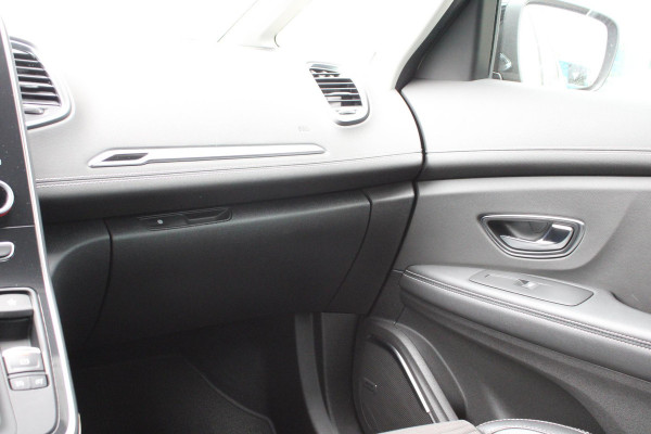 Renault Grand Scénic 1.3 TCe Bose Automaat | BOSE | 5 Pers | Trekhaak | AGR-Stoelen | Climate Control | Cruise Control |