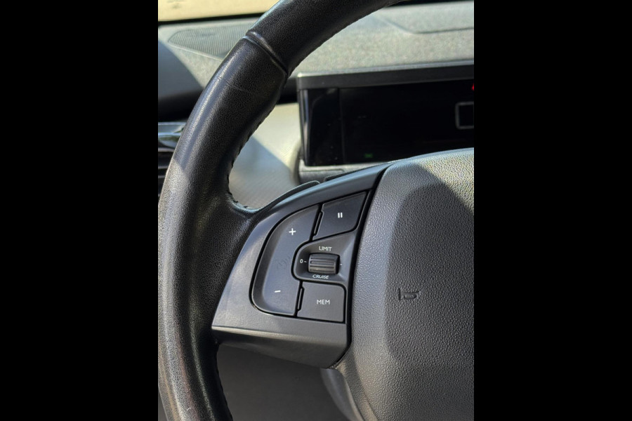 Citroën C4 Cactus 1.2 PureTech Shine - AUTOMAAT I Navigatie I Airco I PDC / Achteruitrij Camera I LED I Dealer onderhouden