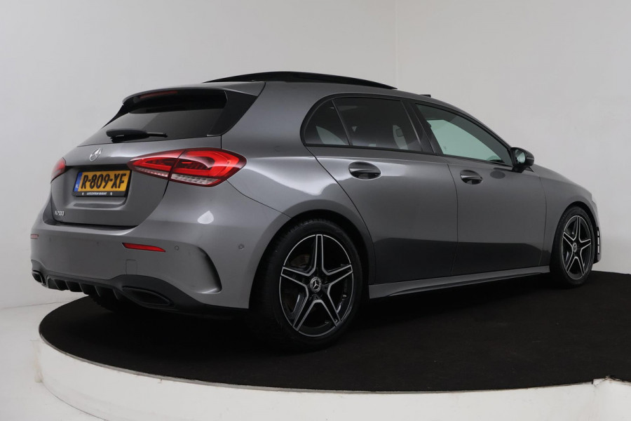 Mercedes-Benz A-Klasse 200 Business Solution AMG (PANORAMADAK, SFEERVERLICHTING, PARKEERSENSOREN, STOELVERWARMING, GOED ONDERHOUD)