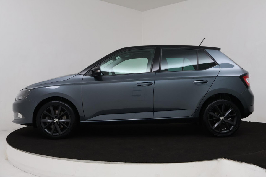 Škoda Fabia 1.2 TSI Style (PARKEERSENSOREN, CARPLAY, CRUISE CONTROL, NAVIGATIE, NL-AUTO)
