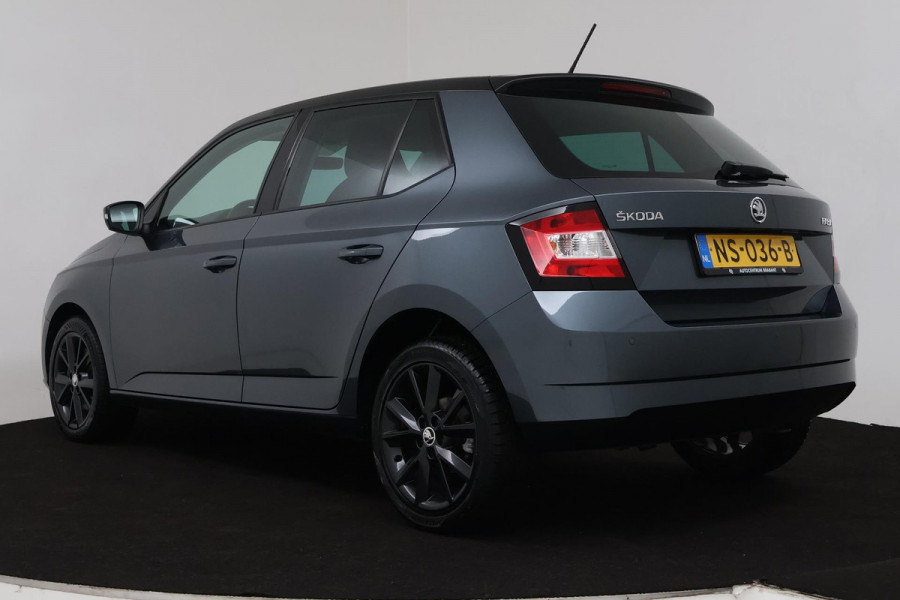 Škoda Fabia 1.2 TSI Style (PARKEERSENSOREN, CARPLAY, CRUISE CONTROL, NAVIGATIE, NL-AUTO)