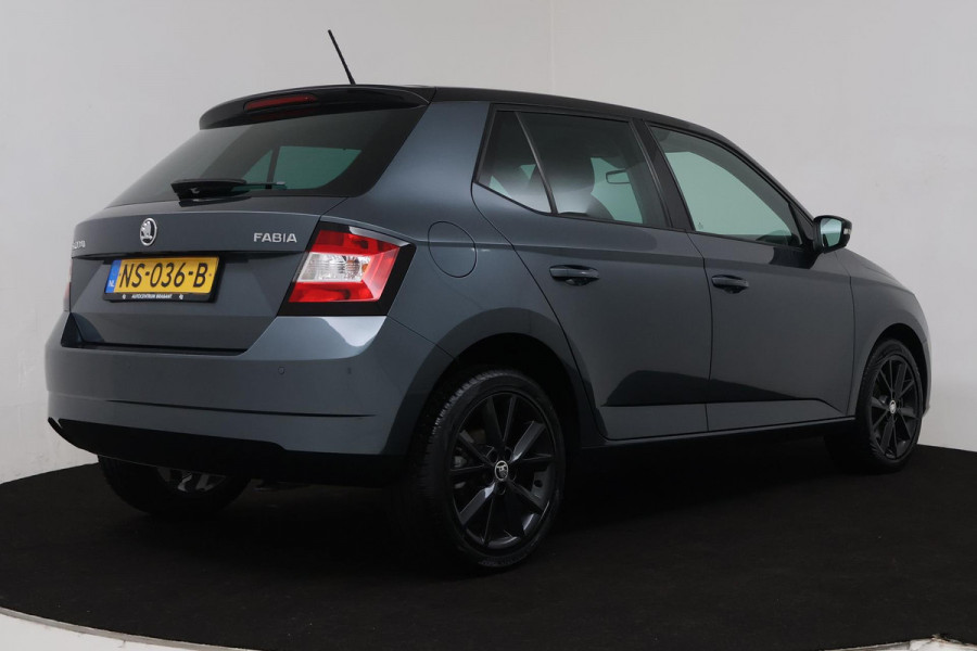 Škoda Fabia 1.2 TSI Style (PARKEERSENSOREN, CARPLAY, CRUISE CONTROL, NAVIGATIE, NL-AUTO)