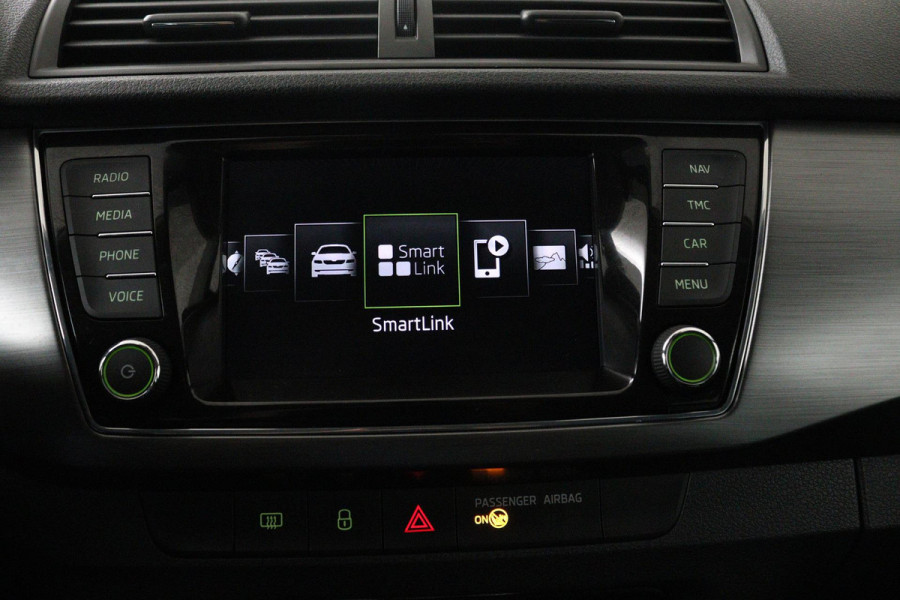 Škoda Fabia 1.2 TSI Style (PARKEERSENSOREN, CARPLAY, CRUISE CONTROL, NAVIGATIE, NL-AUTO)