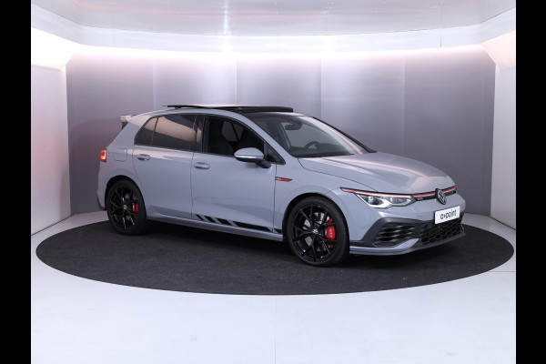 Volkswagen Golf 2.0 TSI GTI Clubsport 300 pk Automaat (DSG) | Navigatie | Panoramadak | Parkeersensoren | Matrix LED koplampen | Stoelverwarming | Lichtmetalen velgen 19" |