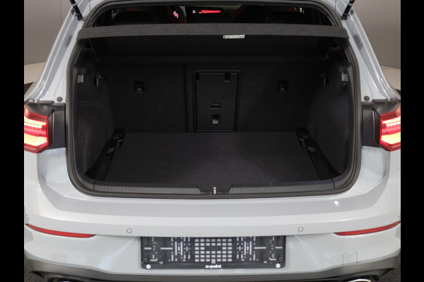 Volkswagen Golf 2.0 TSI GTI Clubsport 300 pk Automaat (DSG) | Navigatie | Panoramadak | Parkeersensoren | Matrix LED koplampen | Stoelverwarming | Lichtmetalen velgen 19" |