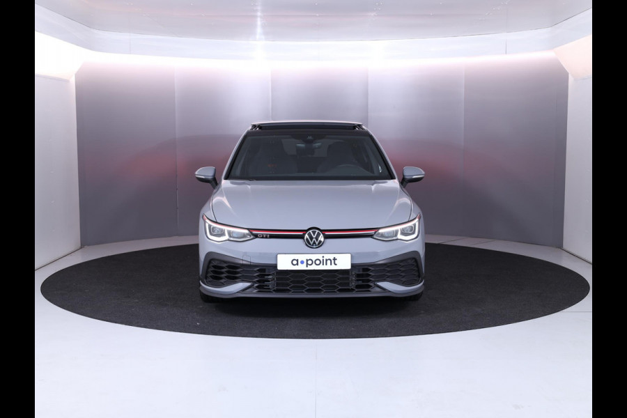 Volkswagen Golf 2.0 TSI GTI Clubsport 300 pk Automaat (DSG) | Navigatie | Panoramadak | Parkeersensoren | Matrix LED koplampen | Stoelverwarming | Lichtmetalen velgen 19" |