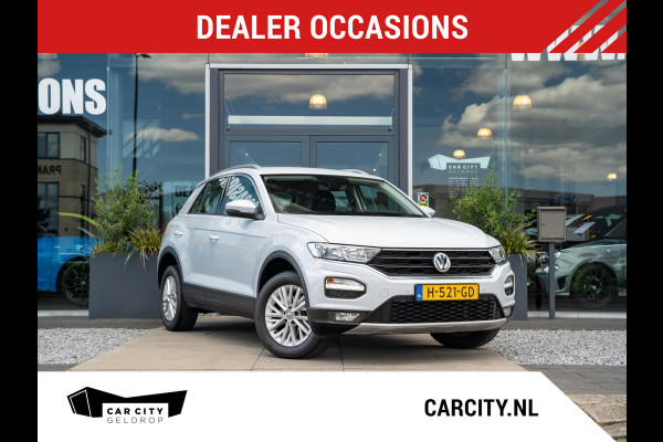 Volkswagen T-Roc 1.5 TSI Style Business / Adaptive / CarPlay / El. kofferbak / Sensoren / Navigatie