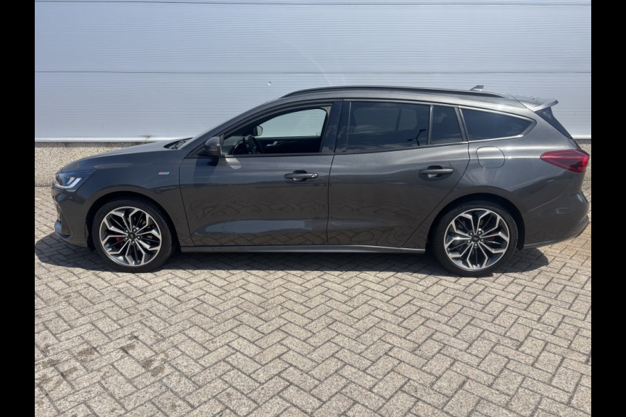 Ford FOCUS Wagon 1.0 EcoB. ST Line. X Bns DRIVERPACK! WINTERPACK! 18INCH!