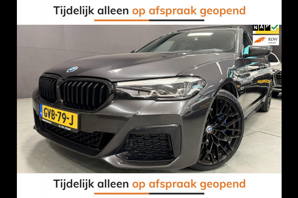 BMW 5 Serie Touring 530e M-SPORT 20'' PANO/NAVI/CAM/DAB/CARPLAY/ECC/PDC/CRUISE///